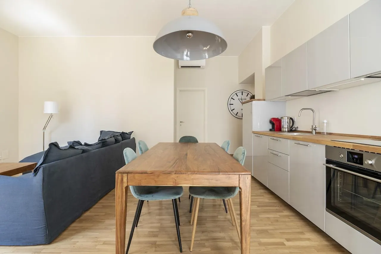 Residenza Cornaggia Apartment Milan